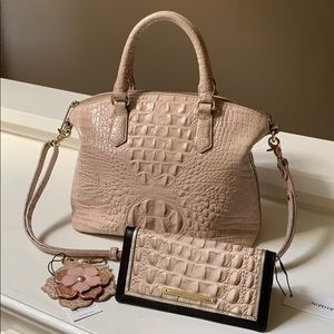 🚫SOLD🚫 Brahmin Medium Duxbury & Wallet